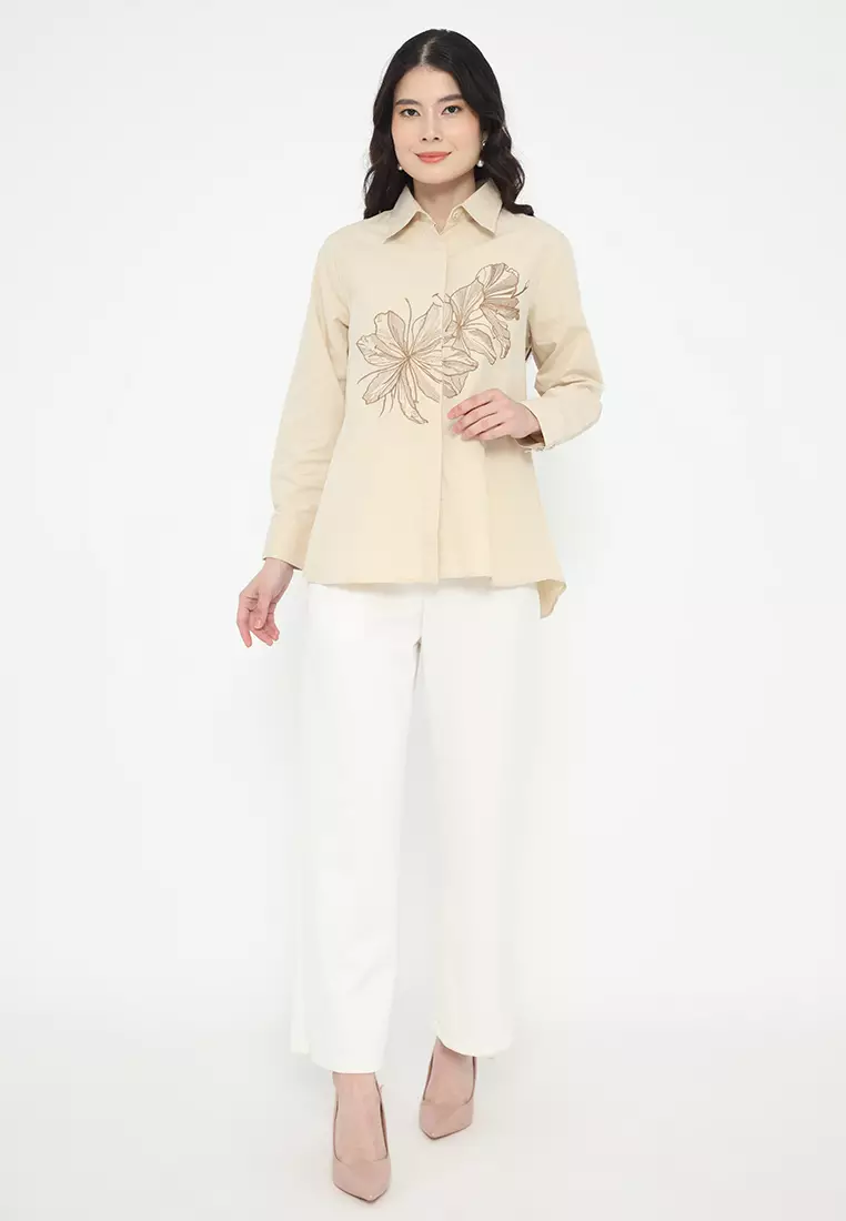 Kemeja Blouse Wanita Katun Bordir Bunga Warna Cream – Outfit Elegan untuk Kerja & Acara By Brilliant Girl Warna CREAM