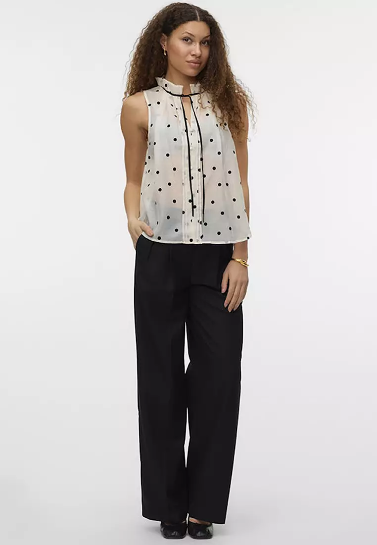 Yoja Short Sleeve Detail Top