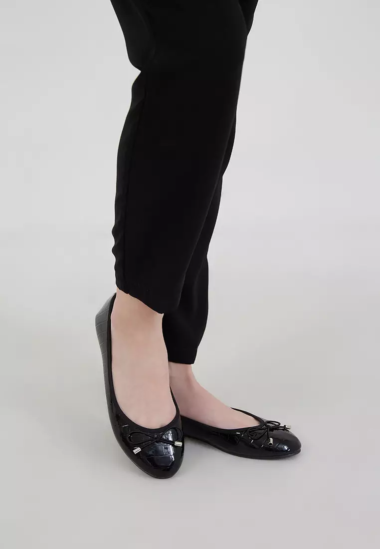 Sophie Fana Bow Flat Black