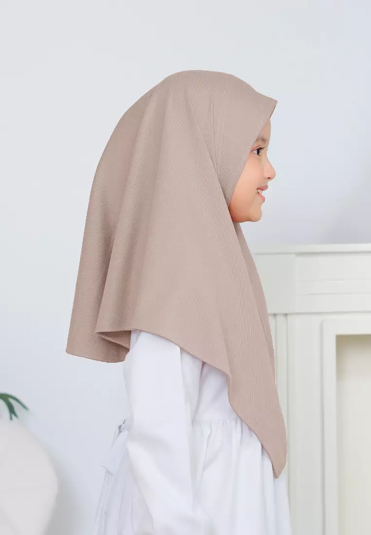 Cotton Bee - Miley Knit Bergo | Hijab Instan Anak - Nude Beige