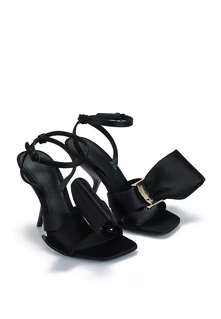 Ferragamo bow heels 2025