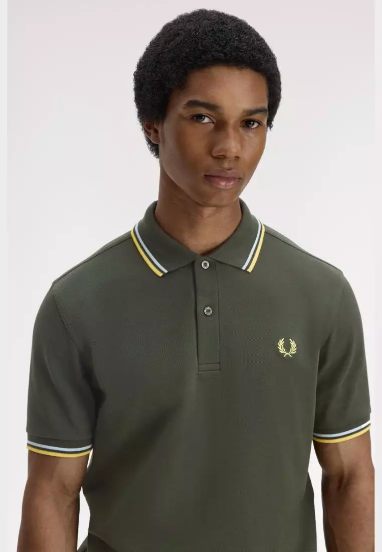 Fred Perry M3600 Twin Tipped Fred Perry Shirt (Hunting Green / Light Ice / Lemon Barley)