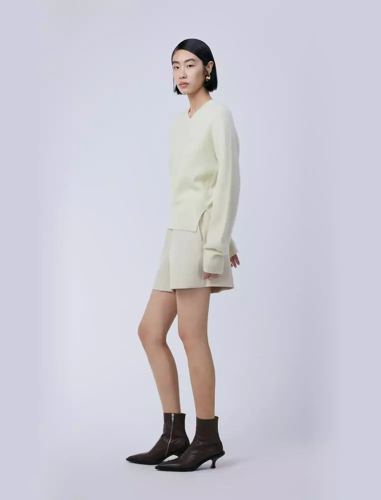 V領長袖套頭羊絨衫