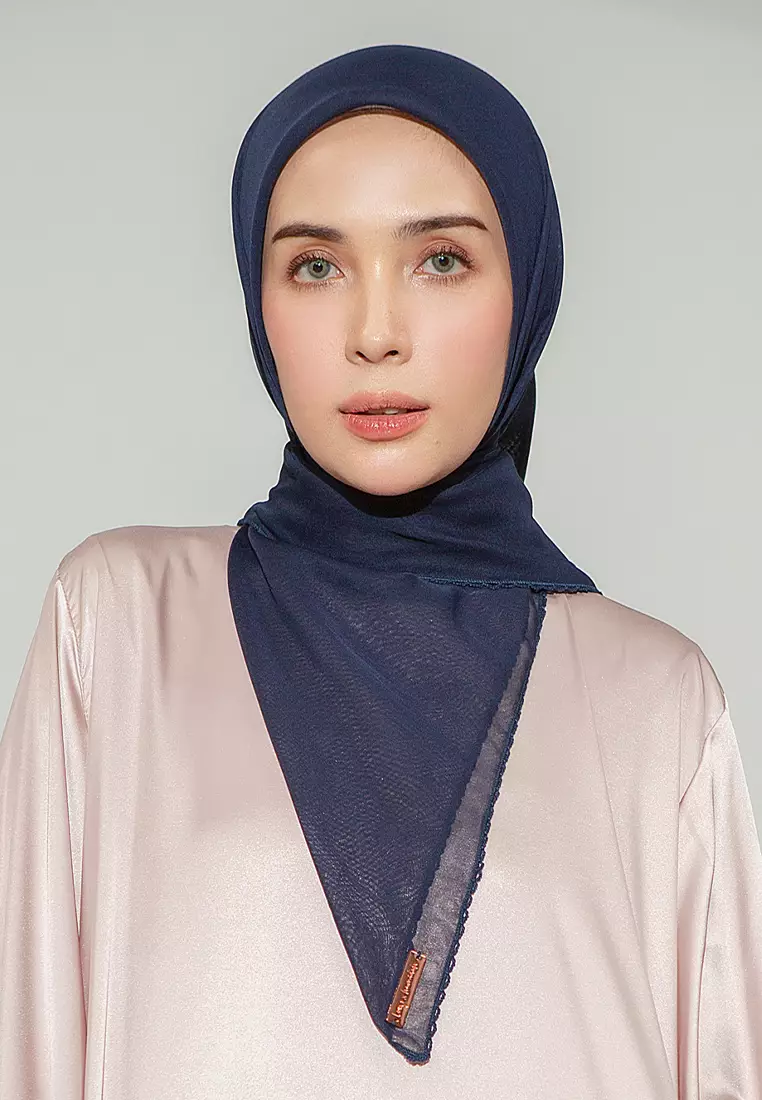 Paris Embroidery Signature Square (Lozy X Hamidah) Navy