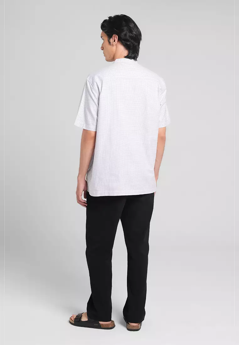 MANZONE X Adipati Dolken - Kemeja Koko Shanghai Lengan Pendek Shaza Comfort Fit - Brown