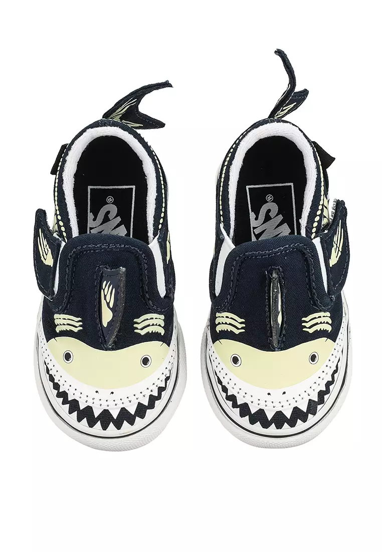 Shark slip store on vans