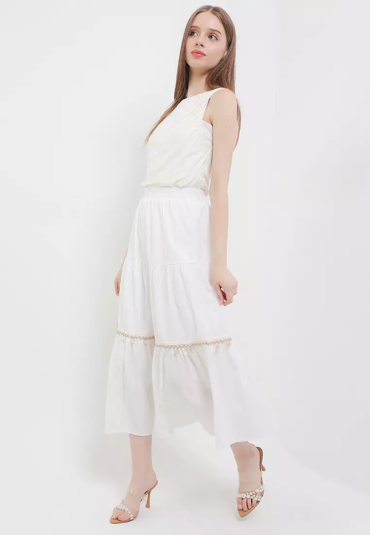 3 Tiers Maxi Skirt W/ Shell-Like Decoration