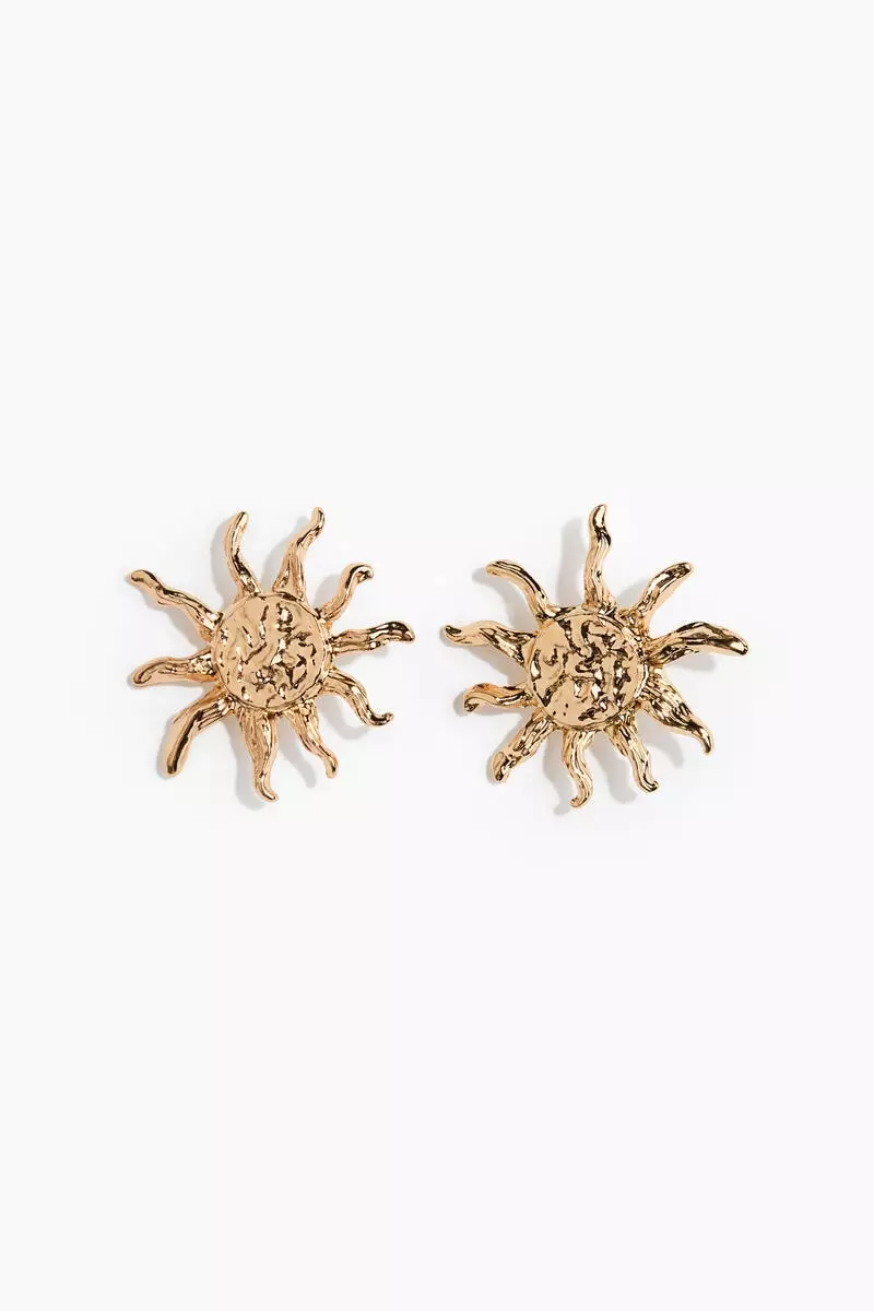 Sunburst-shaped earrings