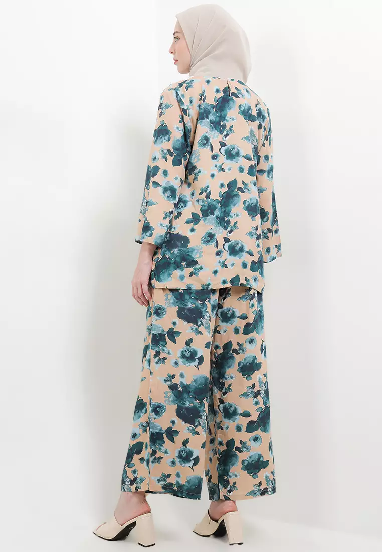 Satay Look Motif Kembang Kecil 3