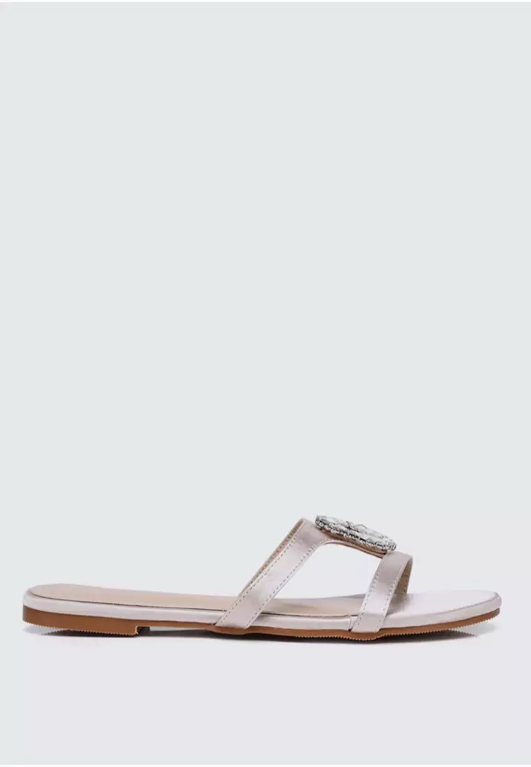 Comfy hot sale nude sandals