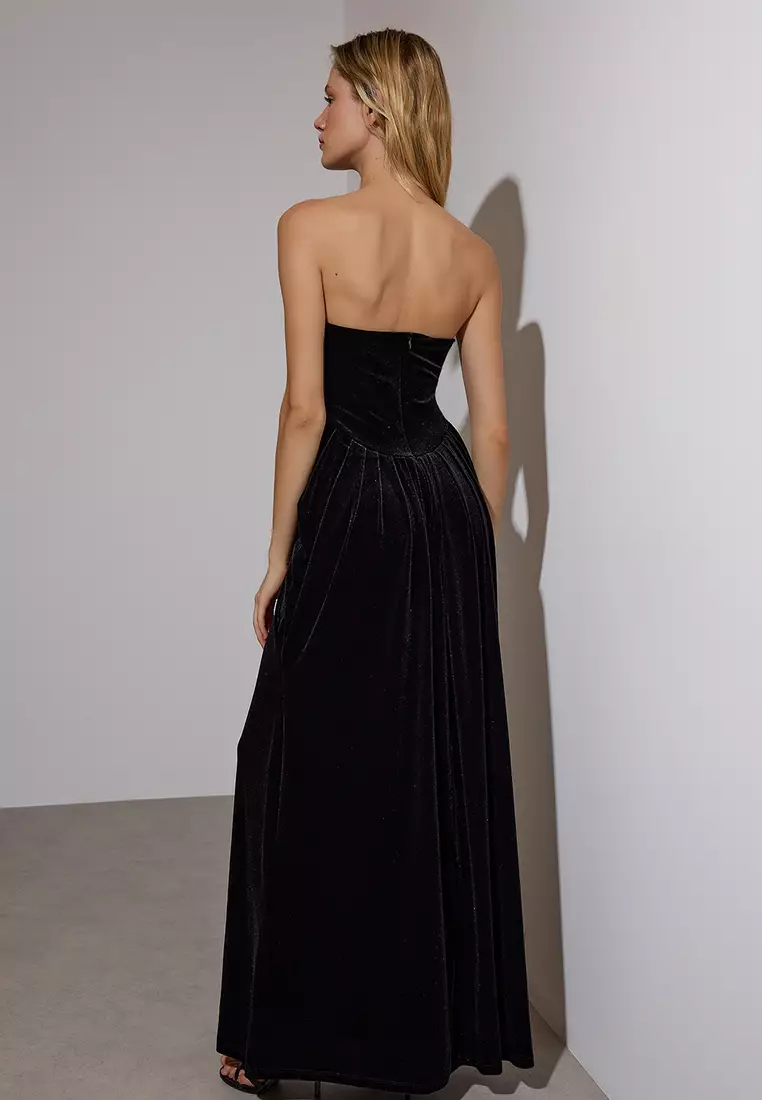 Trendyol Limited Edition Black Velvet Sweetheart Neck Maxi Evening & Graduation  Dress 2026 | Buy Trendyol Online | ZALORA Hong Kong