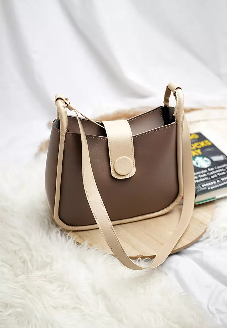 Vedlyn Edrea tas selempang wanita terbaru 2022 warna kekinian - BrownBeige