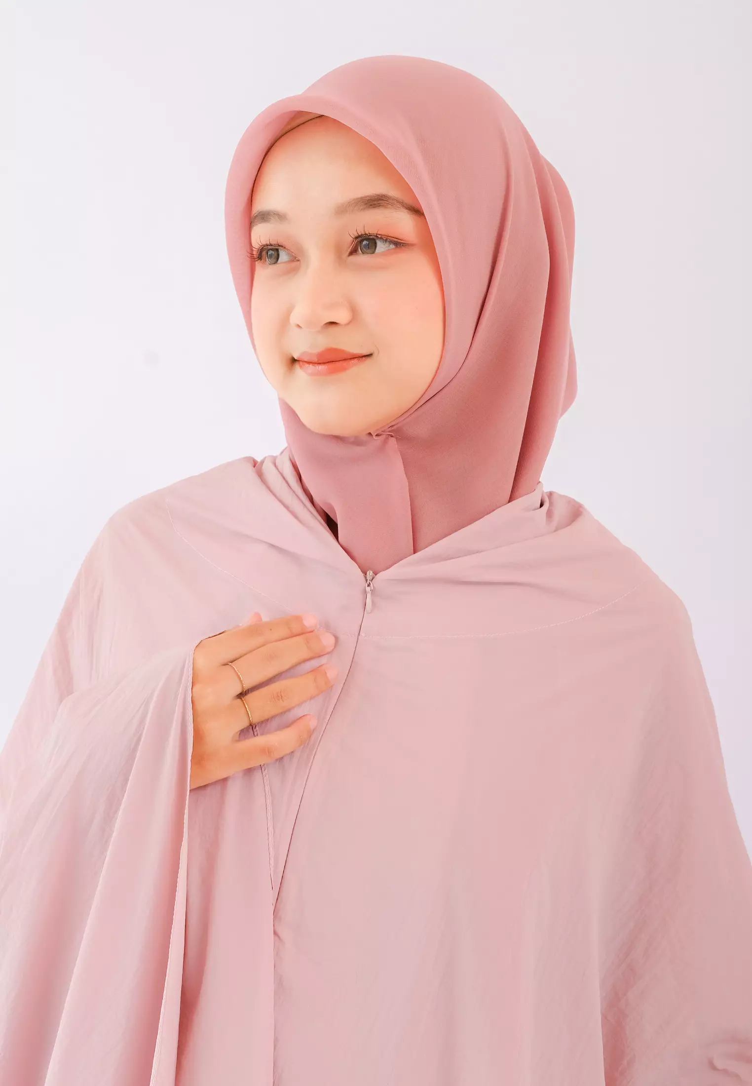 Zelena - Nira Mukena Travel Basic 2in1 Resleting - Creamy Brown