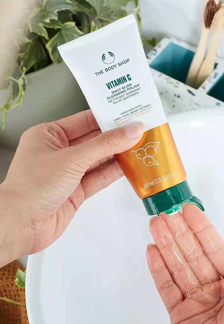 Vitamin C Glow Cleansing Polish 100ml