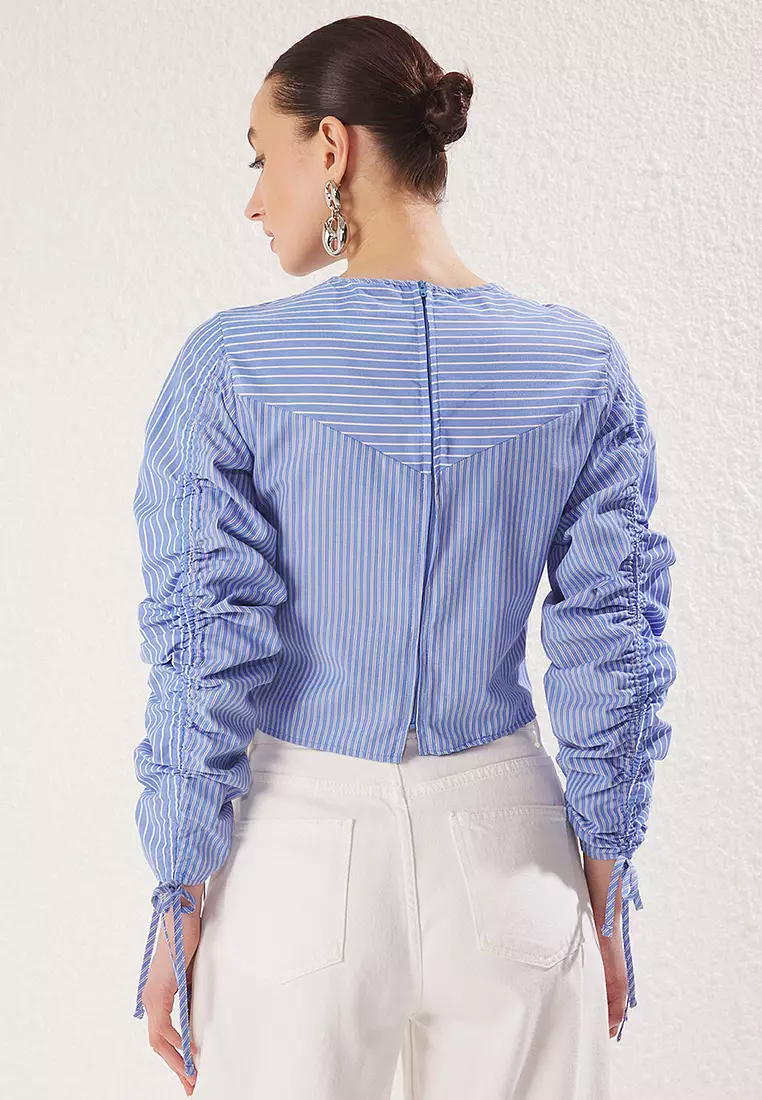 Blue Checkered Crew Neck Drawstring Detail Crop Woven Blouse
