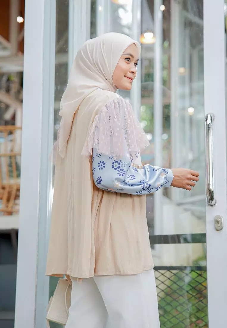 Lola Blouse Beige