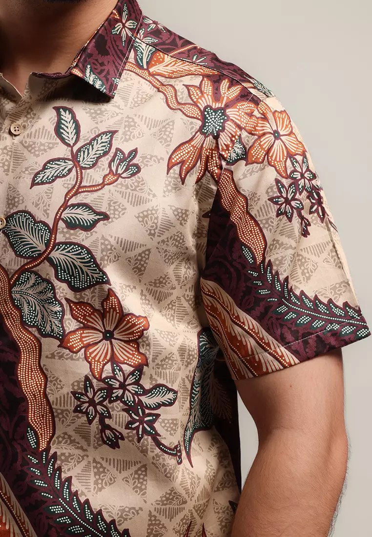 MOC - Kemeja Batik Pria Lengan Pendek Kayanawa - Maroon