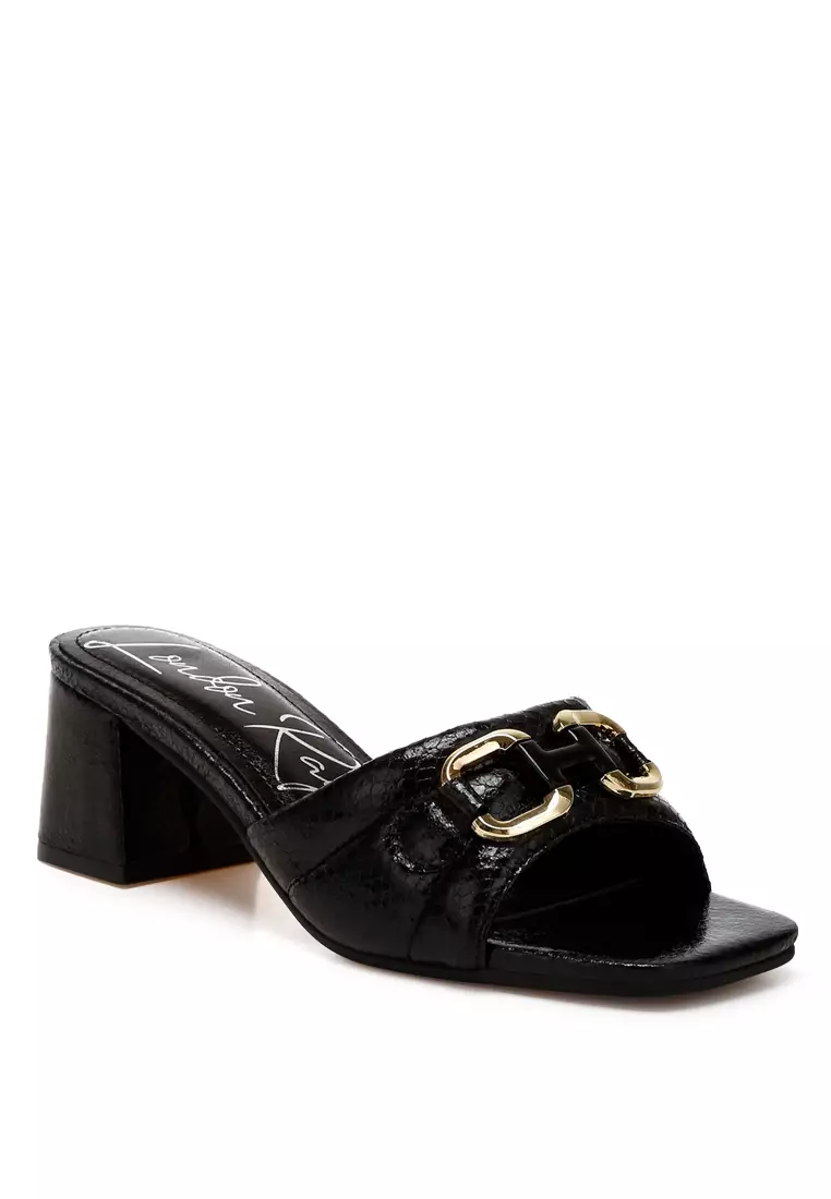 Sandal Motif Ular Detail Horsebit Hitam