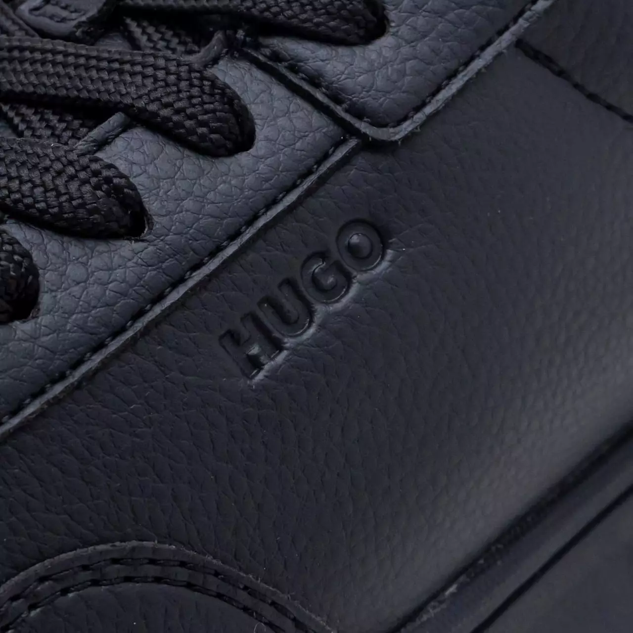 Faux Leather Trainers with Zigzag Detailing Sneakers Black