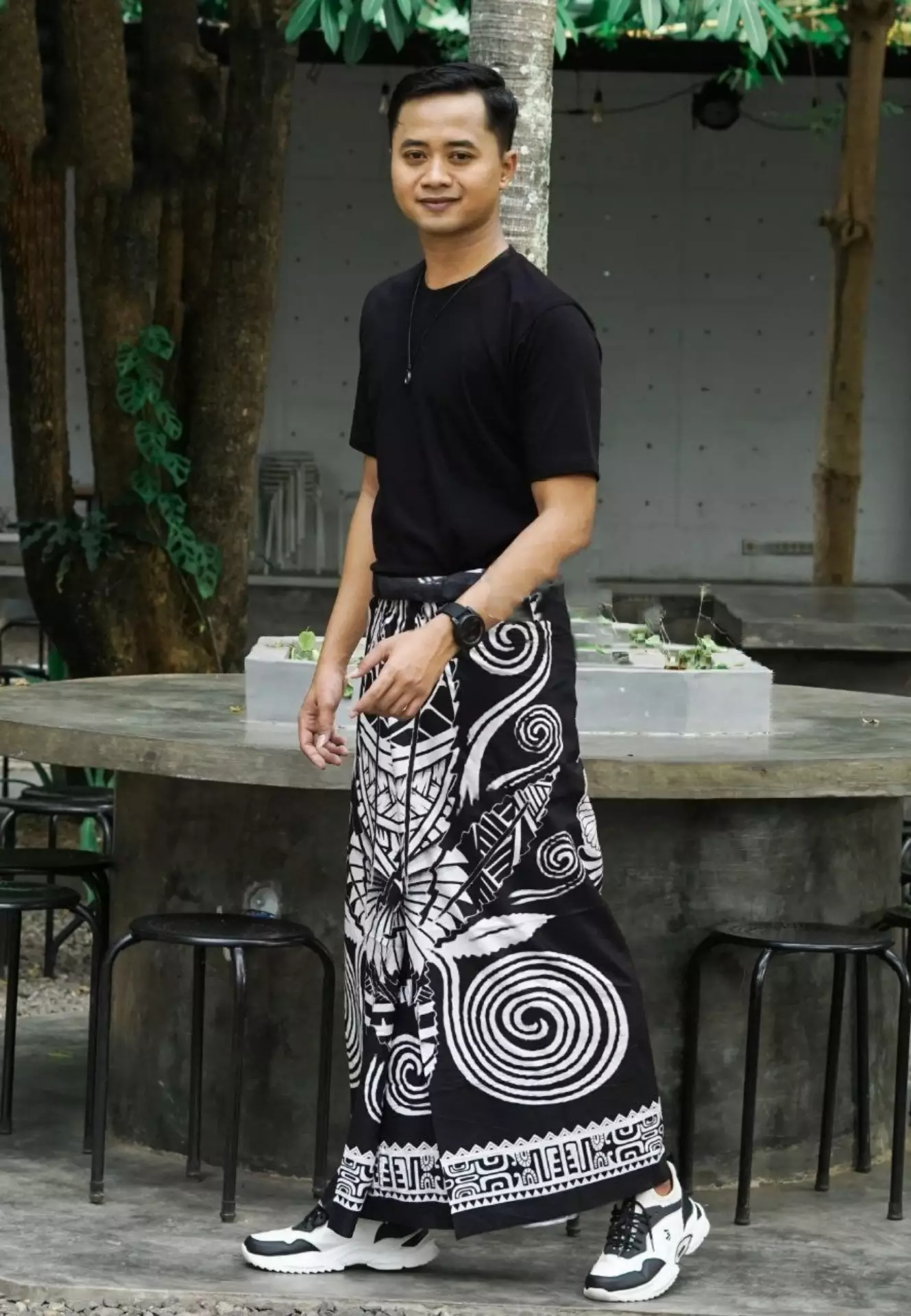 Sarung Batik Prakusheno Hitam Putih Premium MR