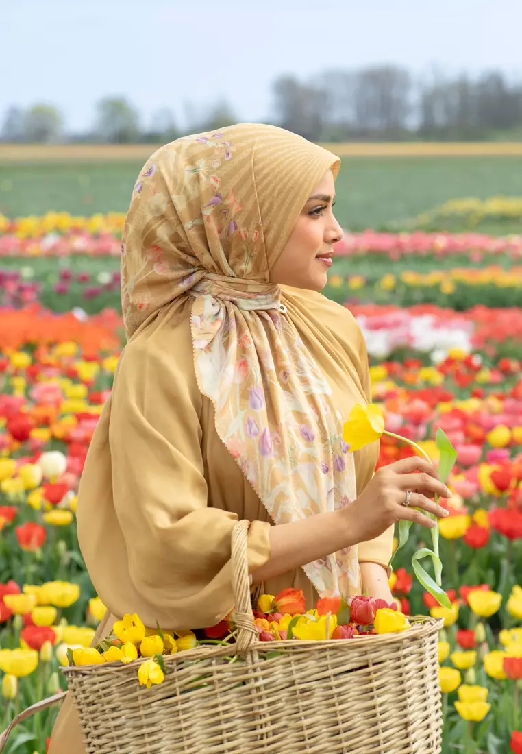 Tulip Voile Square - Honey