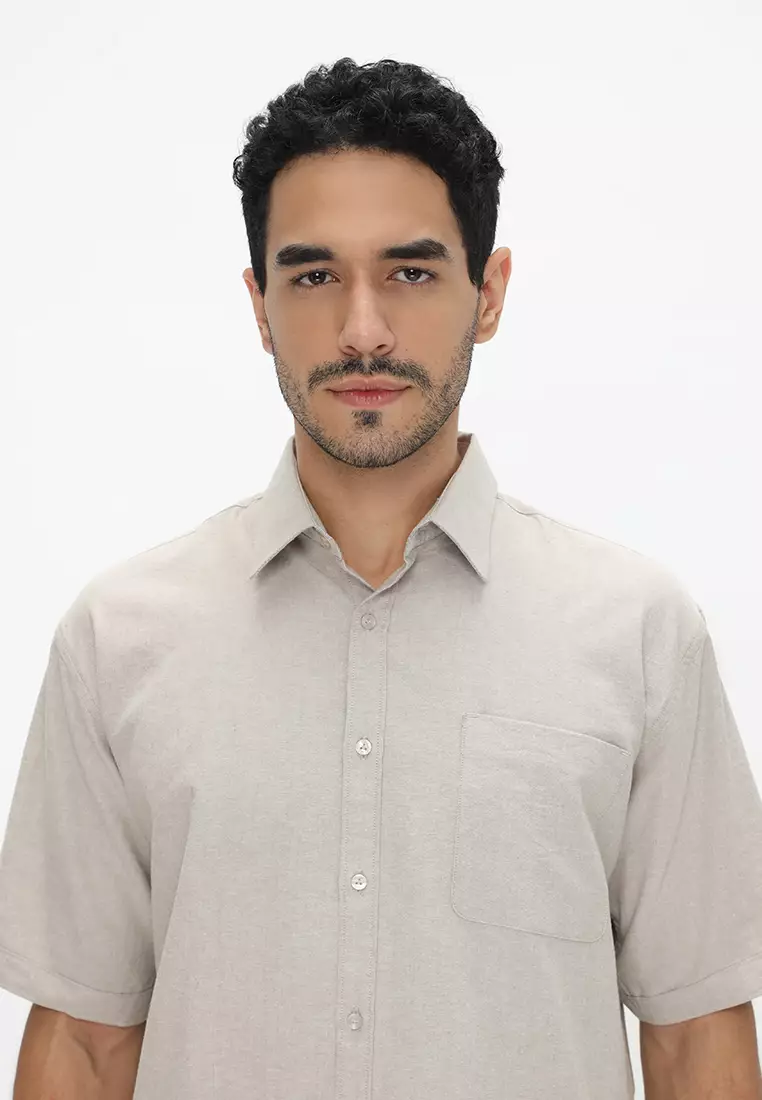 Jobb Ontario Kemeja Pria Lengan Pendek Regular Fit Light Khaki