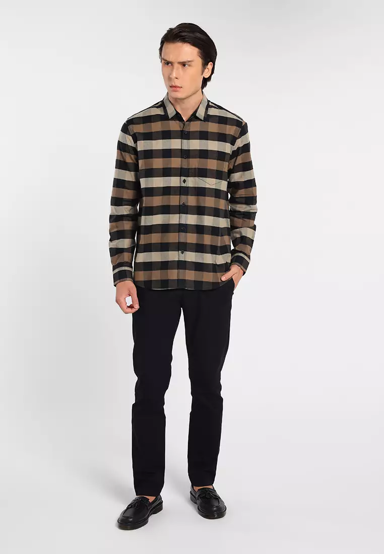 MANZONE - Kemeja Lengan Panjang Pria Snap 04 Modern Fit - Brown Warna Brown
