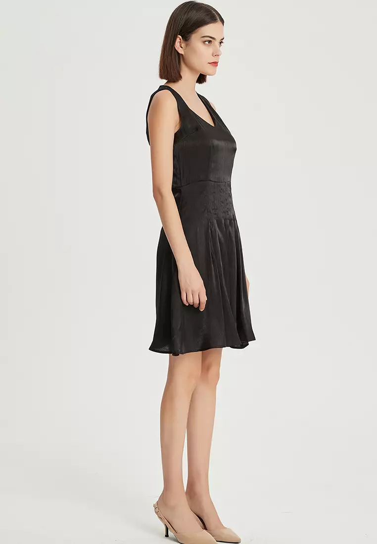 V-neck color-changing glazed satin one piece dress B22041204BK-