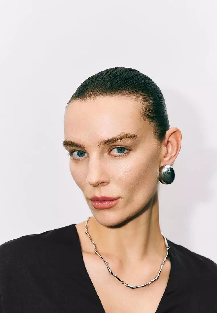 UR秋季新款女装气质扭结式V领收腰长袖连衣裙UWG740236