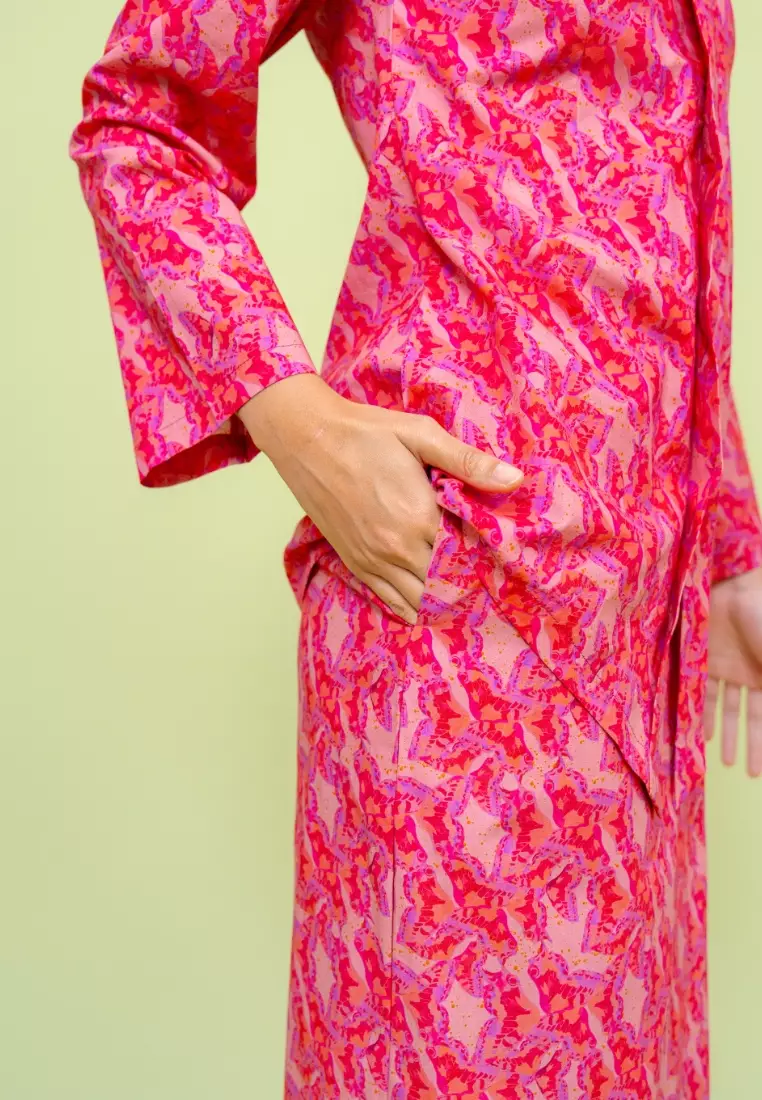 Bayu Somerset Isidora Kebaya - Pink