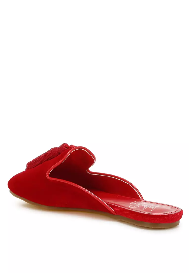 Sandal Beludru Detail Rumbai Warna Merah