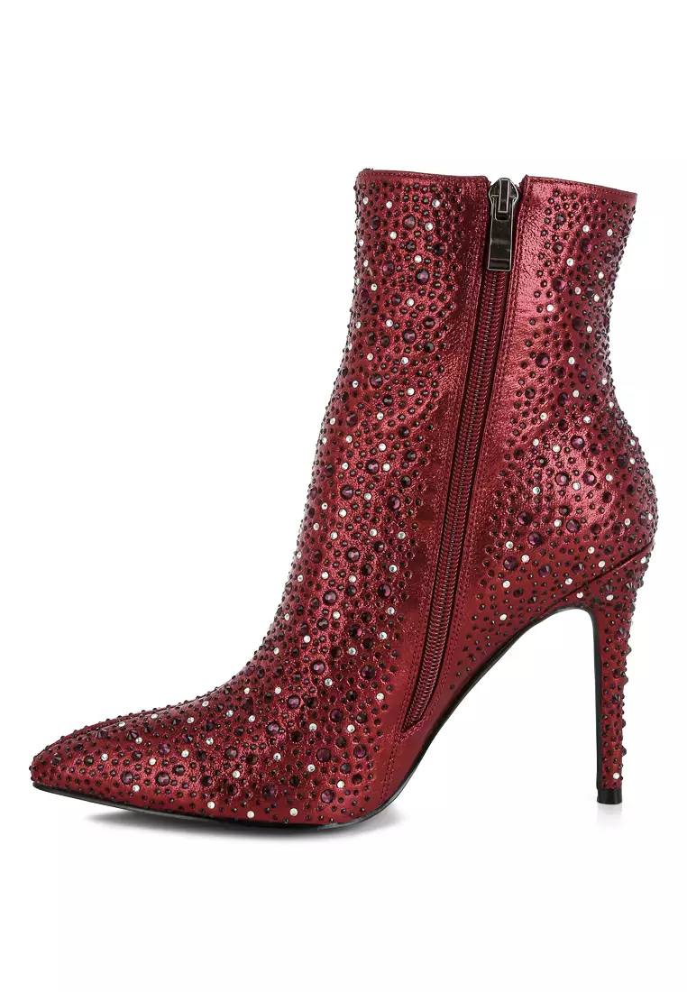 Sepatu bot stiletto berhiaskan berlian imitasi warna merah anggur