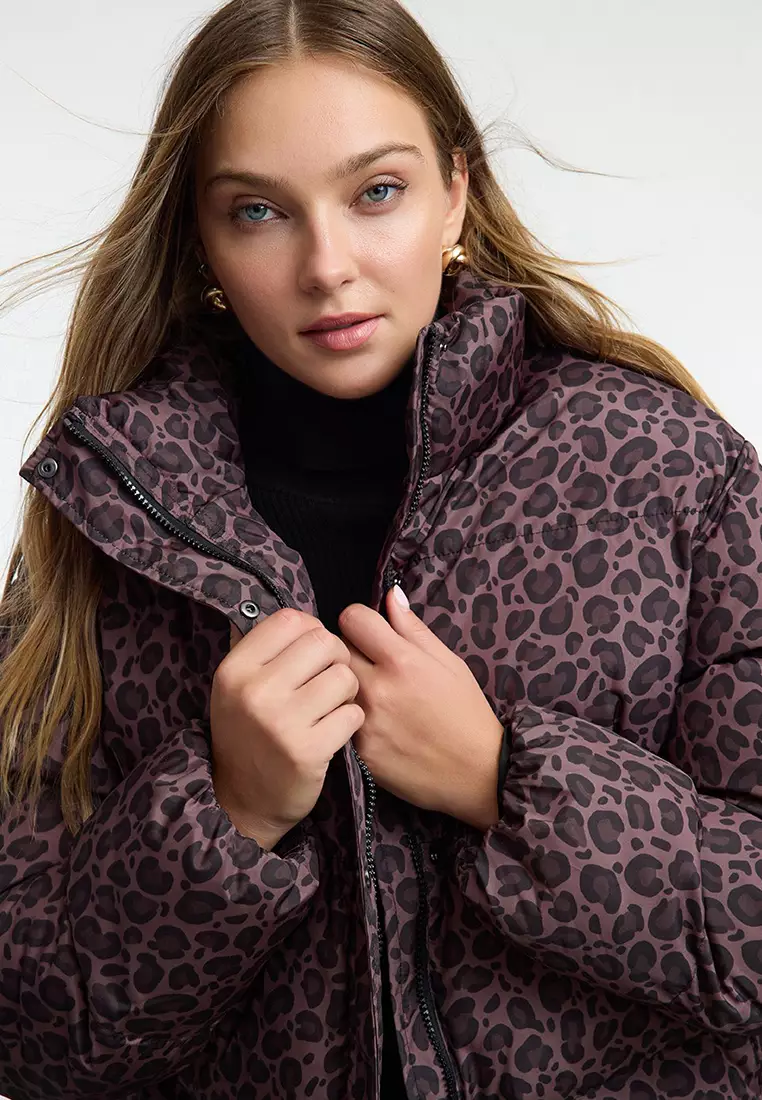 Multi-Colored Brown Leopard Patterned Oversize Puffer Jacket TWOAW25MO00222