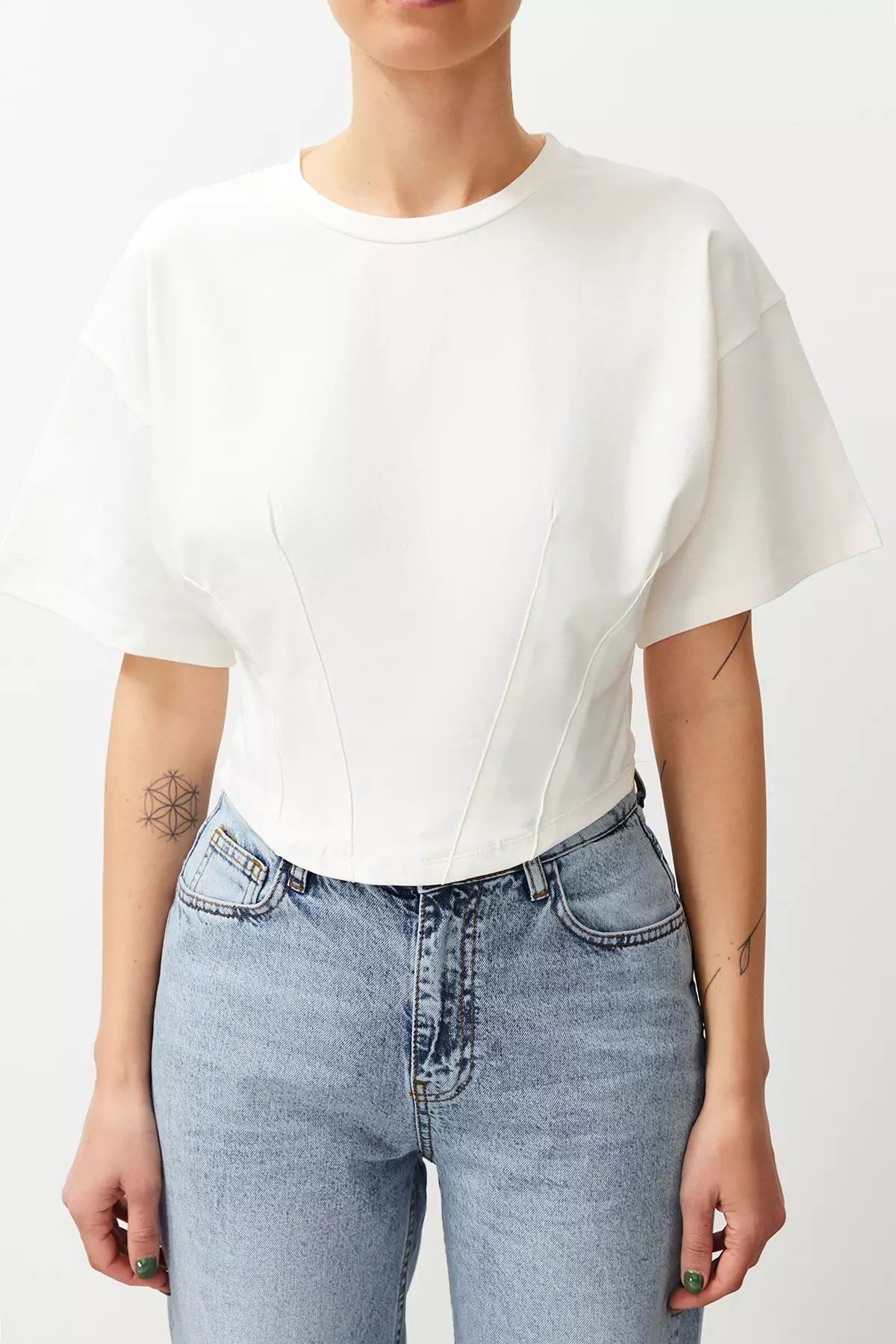 White Crop Knitted T-Shirt Tedss24Ts8