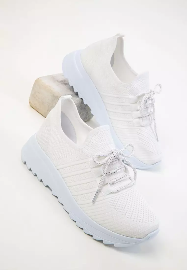 Women's White Sneakers 19118