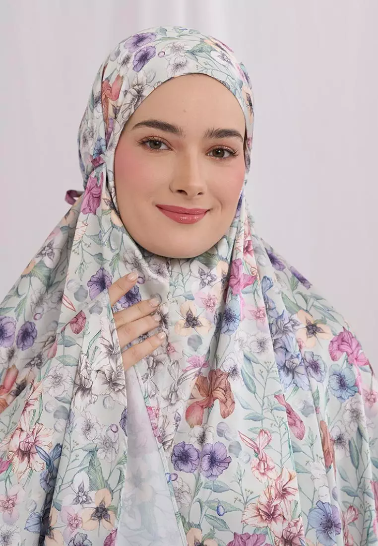 Arabela Anggun Maxi Mukena