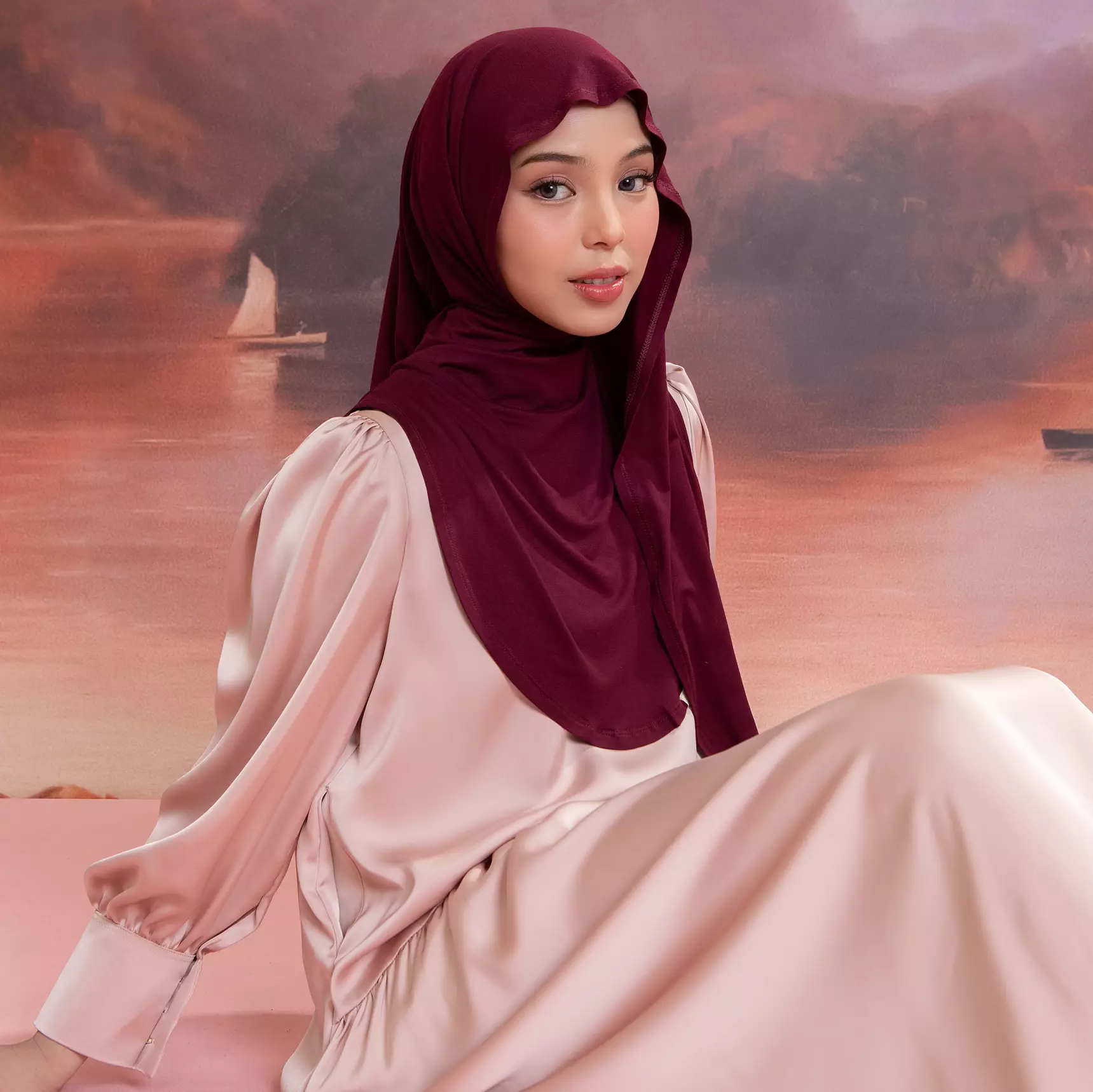 Heidy Oval Shawl in Burgundy (Lozy x Heidy)