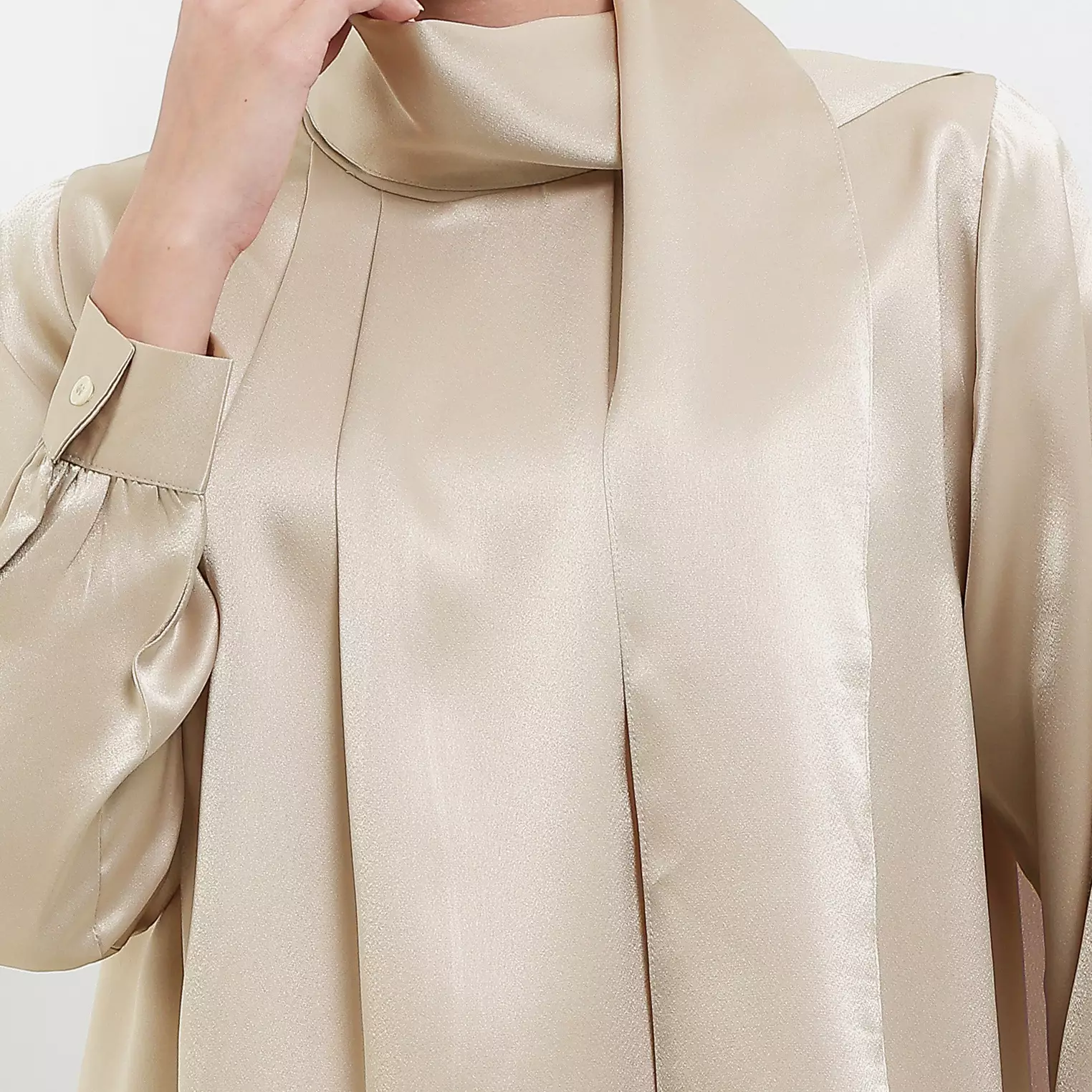 MFMW Nerine Atasan Blouse Satin Cream