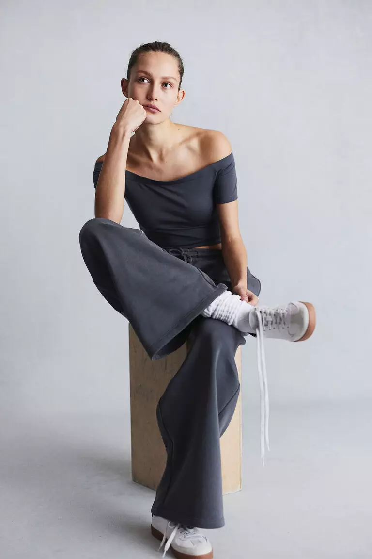 Off-the-shoulder jersey top