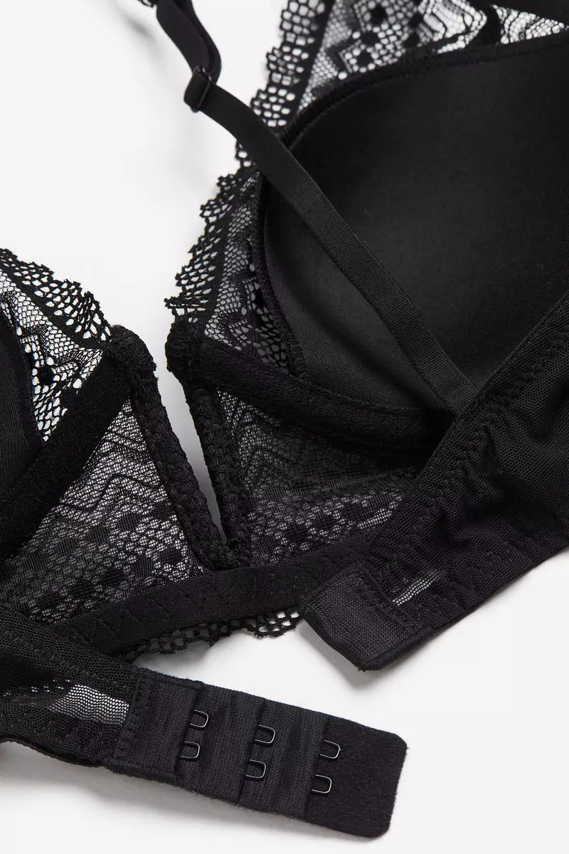 Padded underwired lace bra