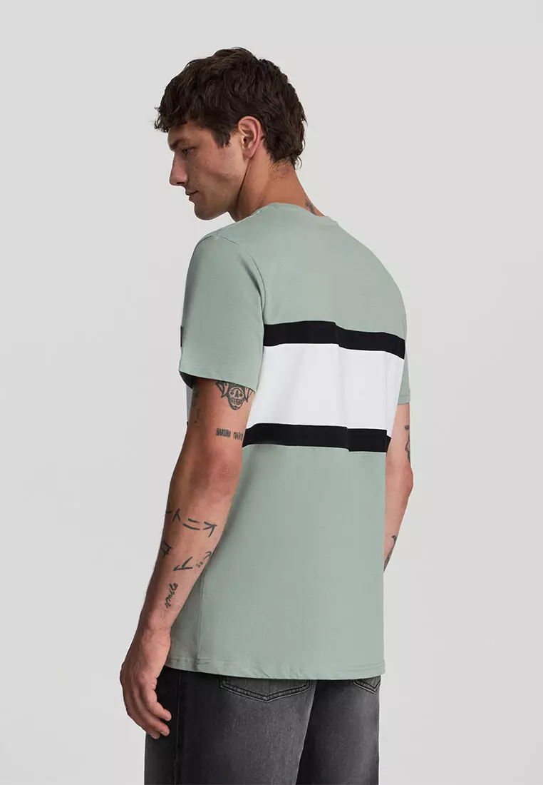 Man Short-Sleeved T-Shirt