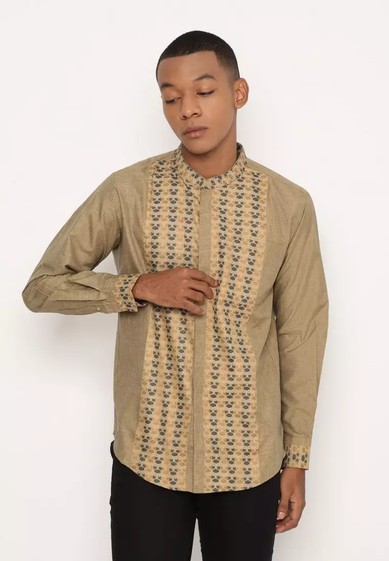 RBJ Kemeja Koko Border Coklat Regular Fit Lengan Panjang Pria