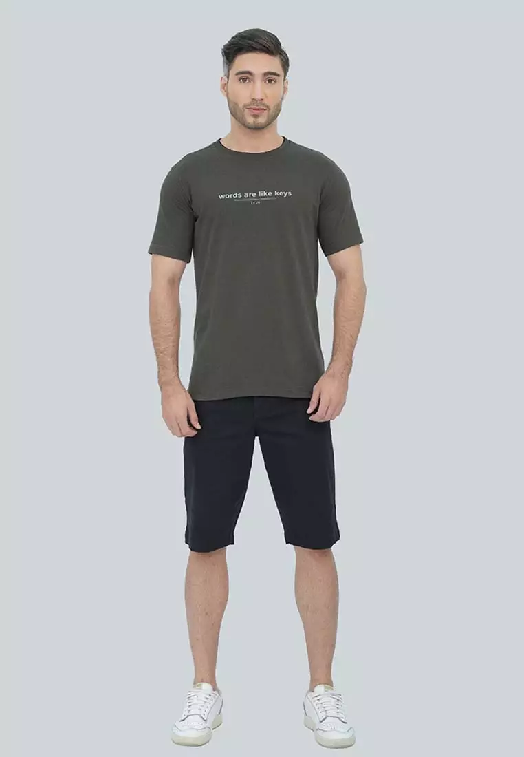 LGS - Kaos Pria Lengan Pendek Katun - Kaos Polos Bersablon Tulisan - Slim Fit - Hijau Army - JTS.322.S3503F.01.C