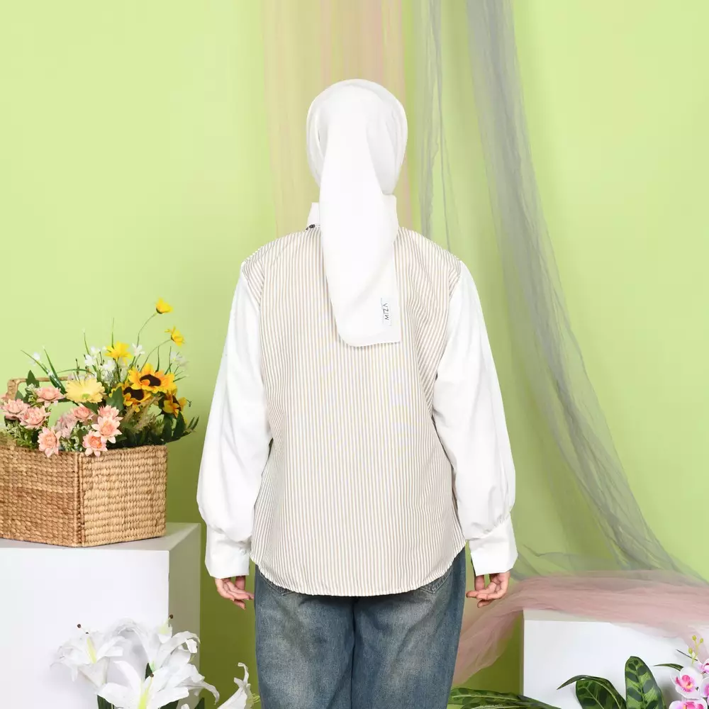 Sweetiepie Blouse - Oatmilk M19896 R50S3