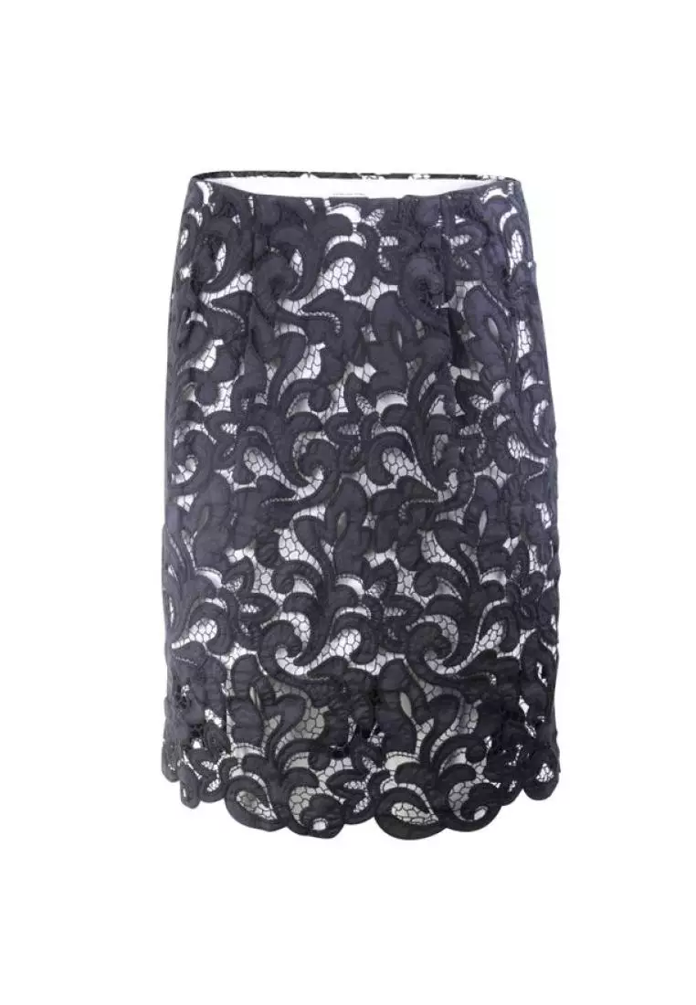 How to wear black lace skirt sales