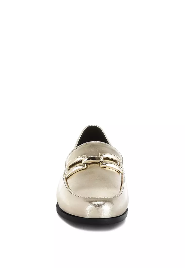 Sepatu Loafer Metalik Berdetail Horsebit dalam Warna Emas