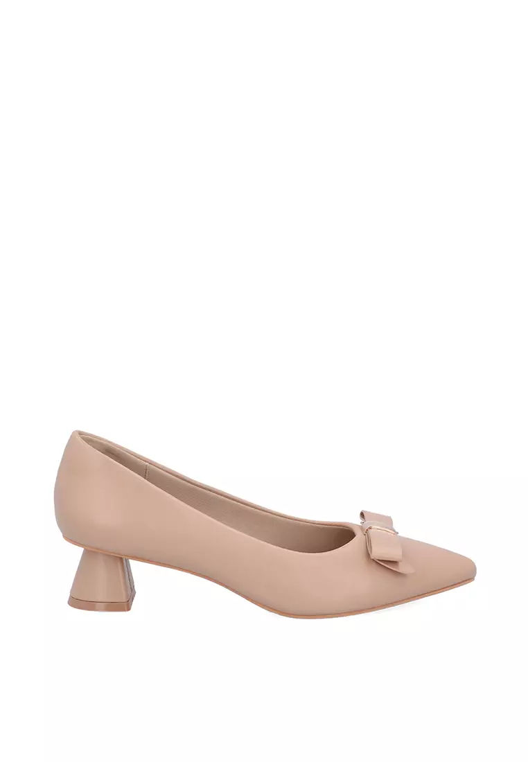 Discount on Carlo Rino  shoes - SKU: Medium Beige Gianna Pumps