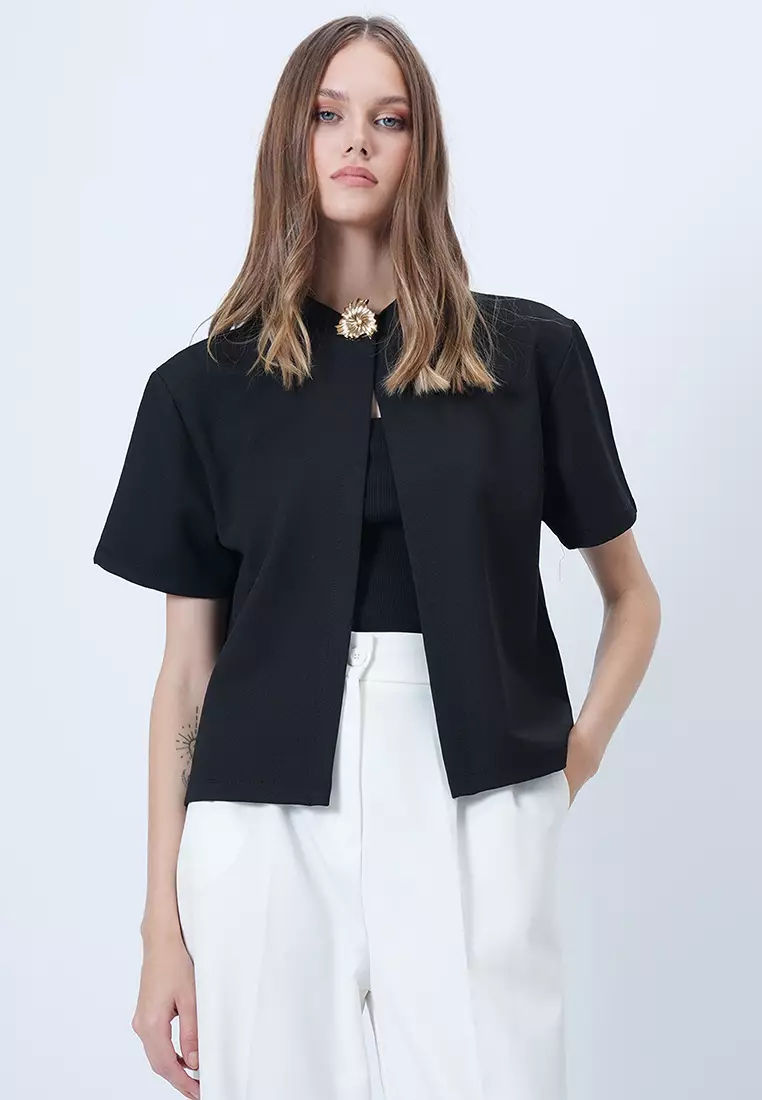 Gold Brooch Short Sleeve Knitted Jacket and Strapless Blouse Set