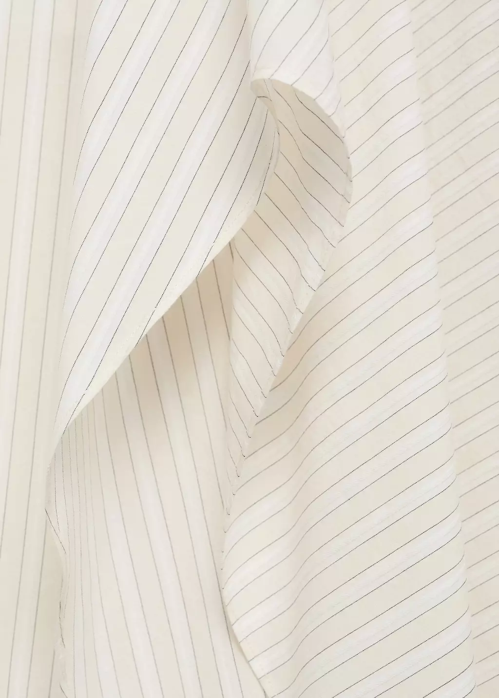 Rok asimetris garis-garis