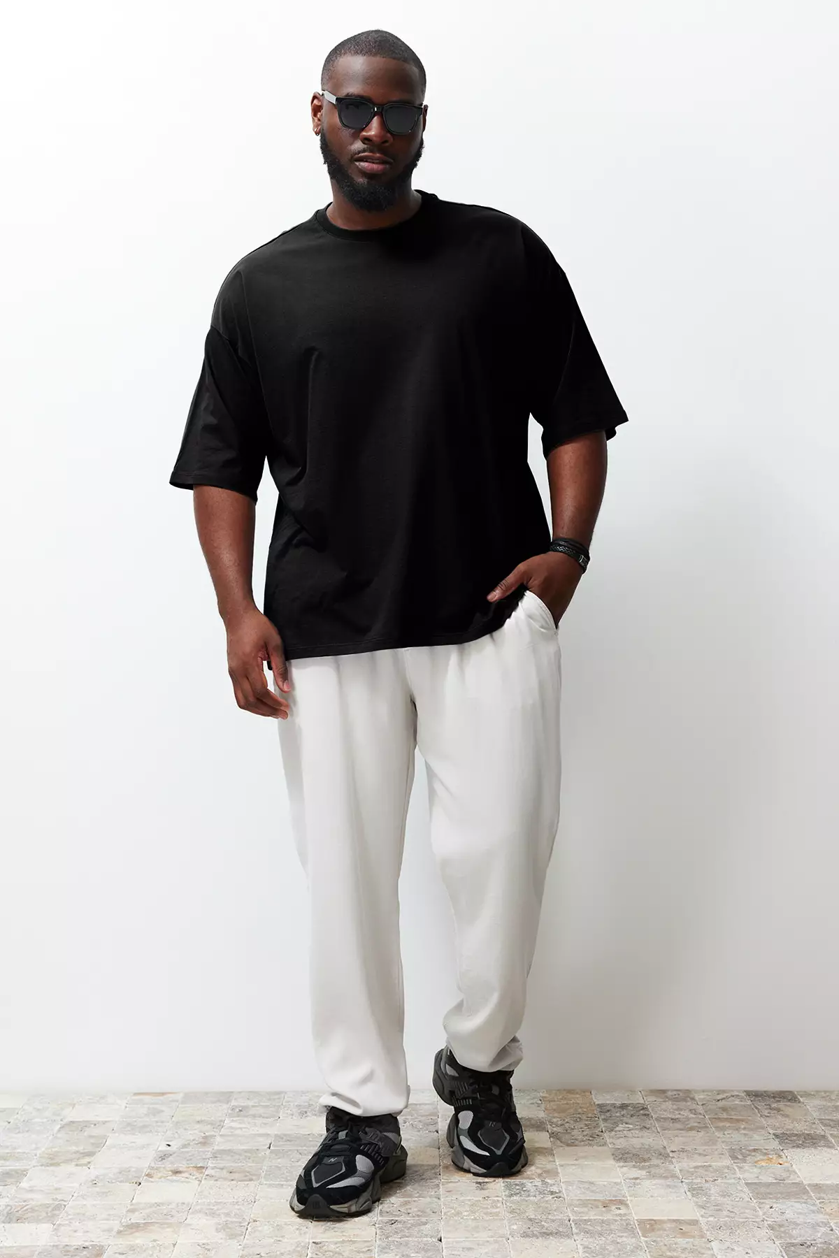 Oversize/Wide Cut Crew Neck Short Sleeve Back Printed Plus Size T-Shirt